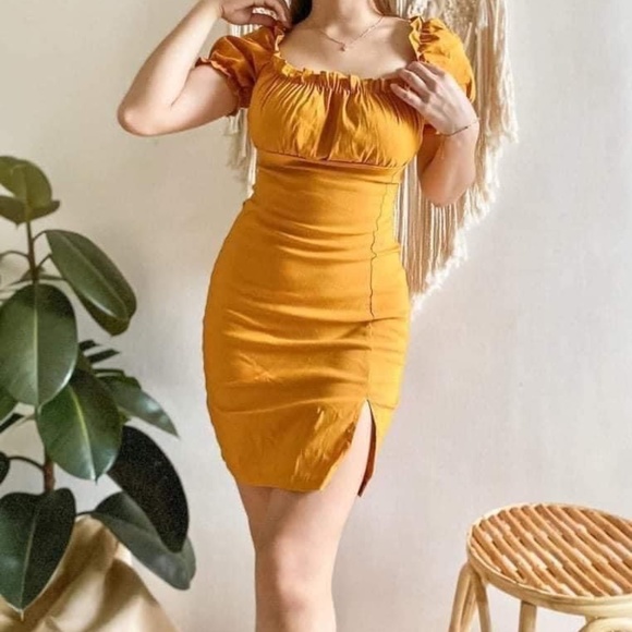 Dress - Picture 2 of 3